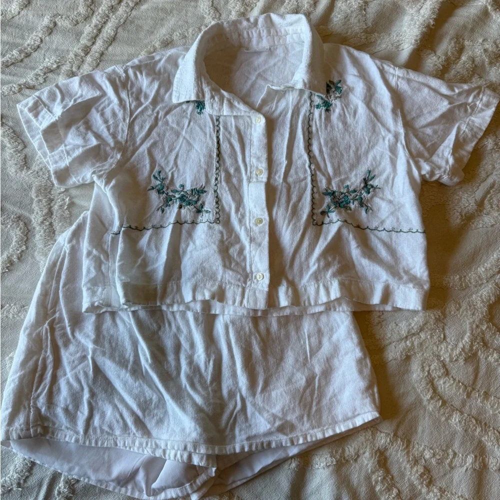 SET! abercrombie kids linen blend White skort and Shirt with Floral Embroidery